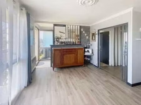 location appartement 2 pièces meublé à la courneuve (93120) : à louer 2 pièces meublé / 52