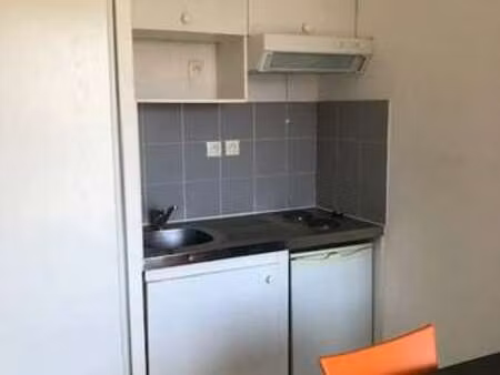 location appartement t1 meublé à toulon (83000) : à louer t1 meublé / 19m² toulon
