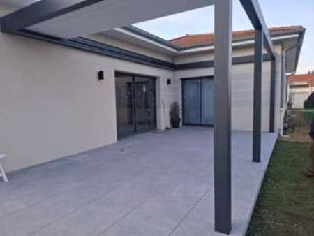 location maison à pouilly-les-nonains (42155) : à louer / 153m² pouilly-les-nonains