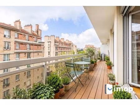 à 5 min du métro  vaste 4 pièces lumineux avec balcon sud  parking et cave – ménilmontant