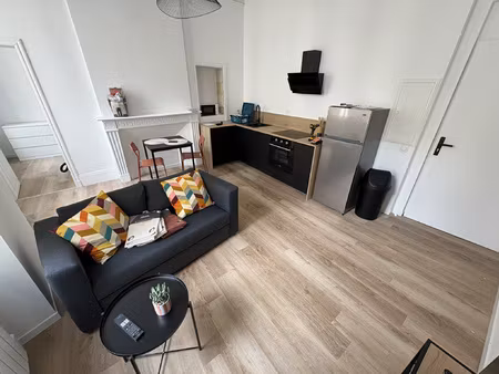auch - appartement t2 rénové et meublé !