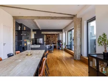 loft historique dans une ancienne confiserie avec terrasse