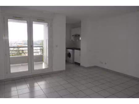 location appartement 2 pièces 36 m² à montpellier (34090)