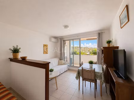 saint gilles les bains - t1 avec terrasse- 36m2