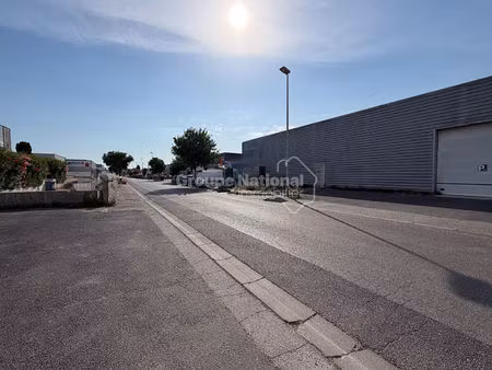 cession de droit au bail - emplacement stratégique à aigues-mortes