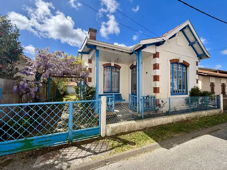vente maison 5 pièces 106 m² arès (33740)