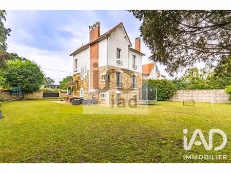 maison traditionnelle à le vésinet (78110)