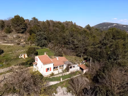 vente maison aux abords de la nature  à rians 83560.