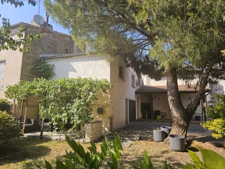 maison de ville avec garage  jardin et studio indépendant