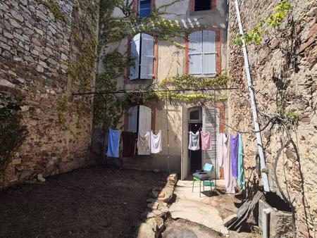 maison de maitre avec remise et jardinet