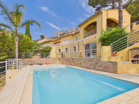 vue mer panoramique exceptionnelle villa de 278 m2 12 pi