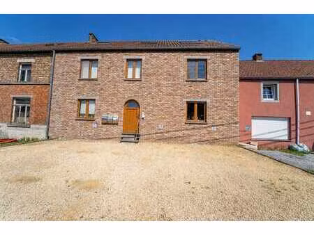 superbe appartement au rez de jardin avec 2 chambres