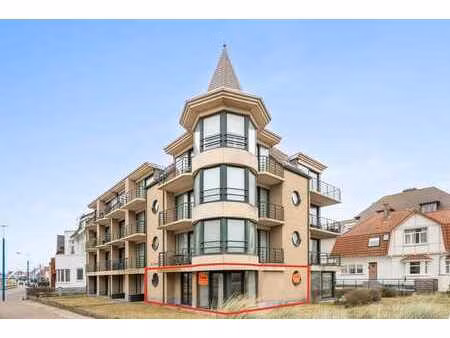 appartement avec 2 chambres à coucher situé a quelques pas