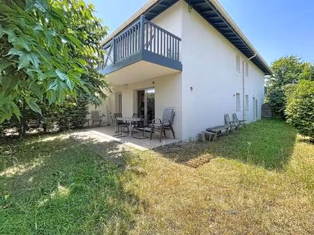 appartement t3 avec terrasse  jardin et garage au centre de soustons