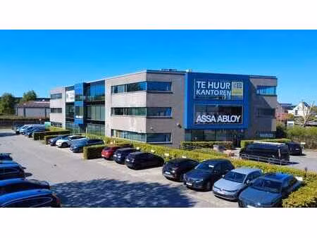 bureaux à vendre avec visibilité le long de l'e40 à merelbe