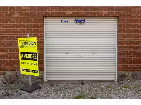 garage fermé + place de parking