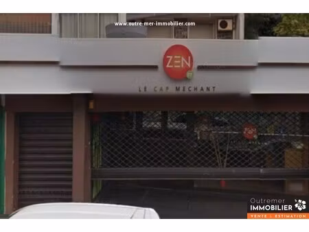 murs commerciaux de 93 m² – centre-ville de saint-denis (carré d’or)