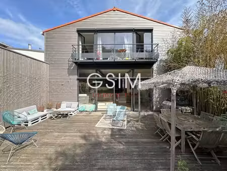 maison de prestige de 200 m2 en location sèvres  île-de-france
