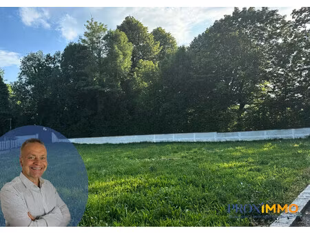 voiron : parcelle de terrain constructible et viabilisée de 970