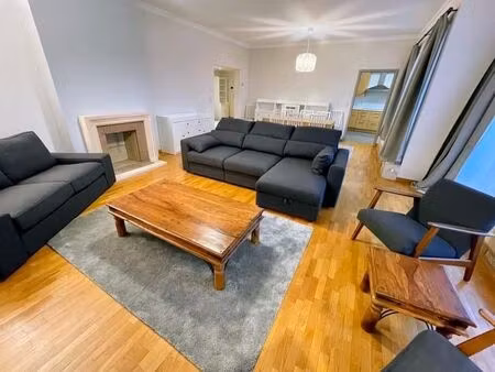 appartement à louer avec terrasse et 3 chambres   ixelles (vbe41331)