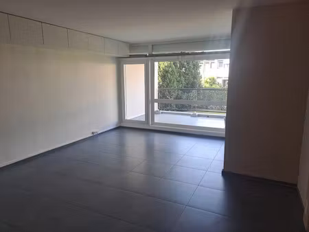 location immeuble 5 pièces 93 m² à lille (59000)  1 400 €