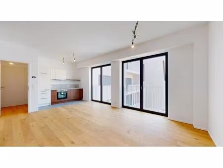 studio à louer à rue neerveld 101a woluwe-saint-lambert (vbe41359)