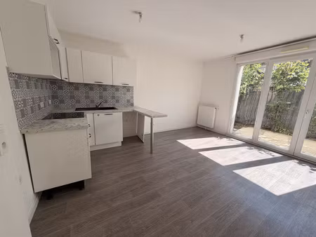 à louer – appartement t2 avec terrasse  jardin et parking