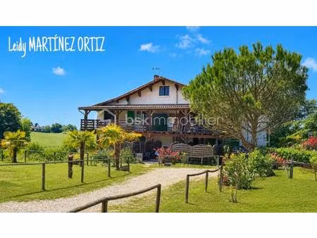 immeuble de 300 m² à cazaubon
