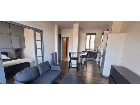 location meublée appartement 2 pièces 40.61 m² à issy-les-moulineaux (92130)  1 250 €