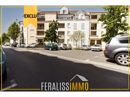 au pied du coeur de ville  bel f3 avec loggia !