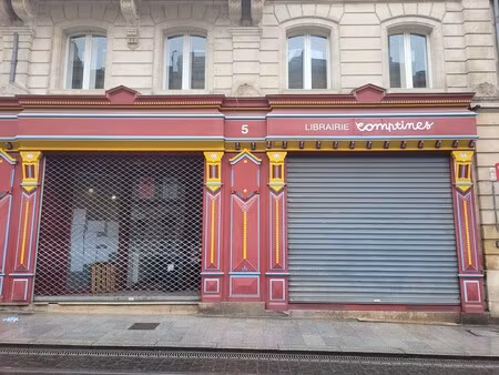 location commerce bordeaux 33000 155m²