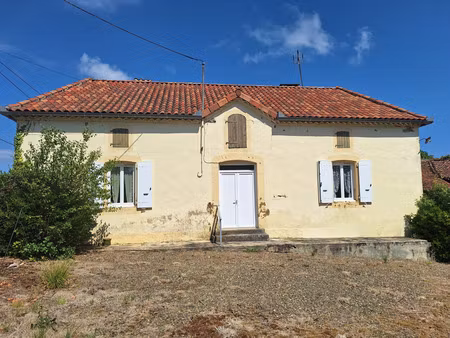authentique ferme en pierre de 1850 charme  volumes et fort potentiel ! 4 pièces viella (3