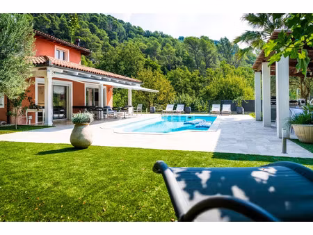 vente maison 6 pièces 221 m² contes (06390)