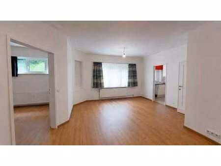 cinquantenaire - bel appt 1ch +/- 65m2