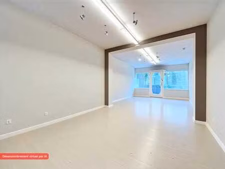 jette: garage  espaces de stockage  bureau