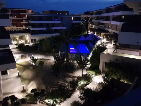 t2 de 38m2 avec terrasse et parking   juvignac au sein d'une