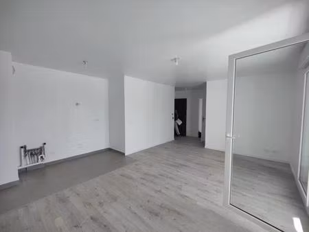 appartement 3 pièces avec parking et balcon
