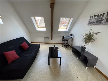 appartement - 2ème étage - 17 m2 - 1 pièce - meublé