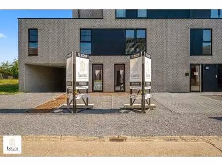 bovengrondse parkeerplaats te koop