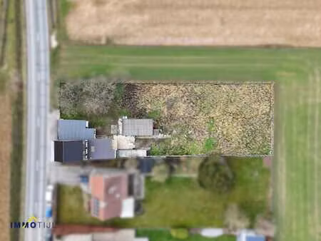 maison sur un grand terrain avec garage à pajottegem !