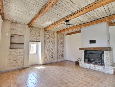 a louer - maison de village 3 pièces - la rochegiron - secteur st pancrace