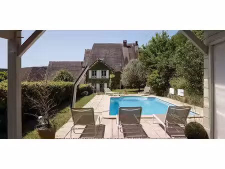 maison avec jardin et terrasse saint-lamain (39)