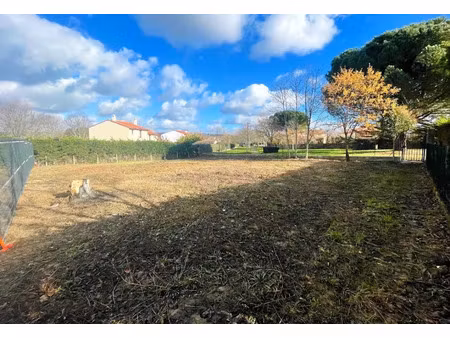 vente terrain 588 m² à escalquens (31750)  169 000 €