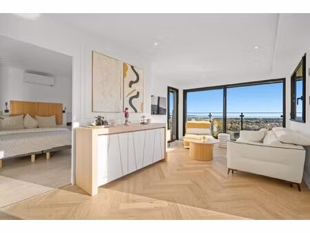 vue mer panoramique – duplex esprit maison – terrasse – garage – zéro charge avec un...