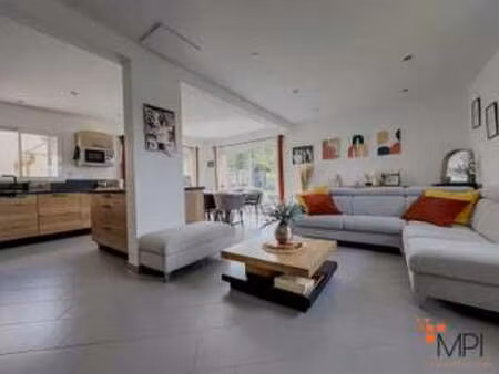 vente maison à irodouër (35850) : à vendre / 135m² irodouër