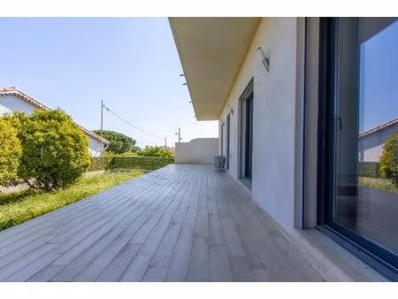 nice - fabron - appartement trois pièces avec garage et jardin