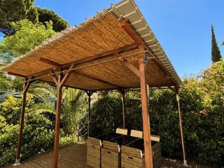 charmant t3 avec grande terrasse et jardin privatif