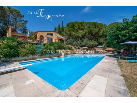 villa 8pièce(s) 4chambre(s) 263 m² flayosc (83780)