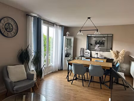 appartement le mesnil le roi 4 pièce(s)