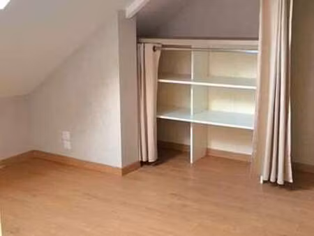 location appartement 3 pièces à saint-ouen-des-alleux (35140) : à louer 3 pièces / saint-o